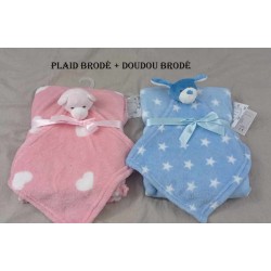 Plaid brodé + le doudou...